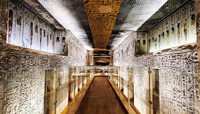 tour image description